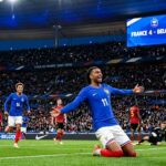 Célébration des joueurs de l'équipe de France de football après leur victoire 4-1 contre la Belgique en Ligue des Nations au Stade de France